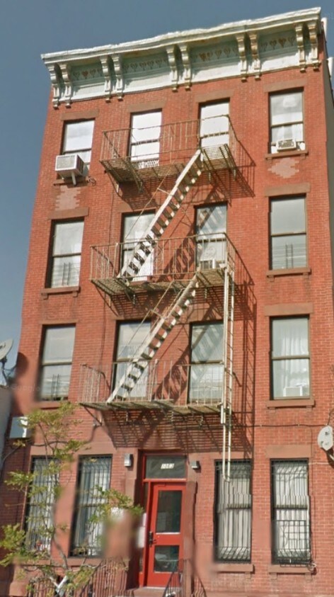 Foto principal - 1063 Pacific St