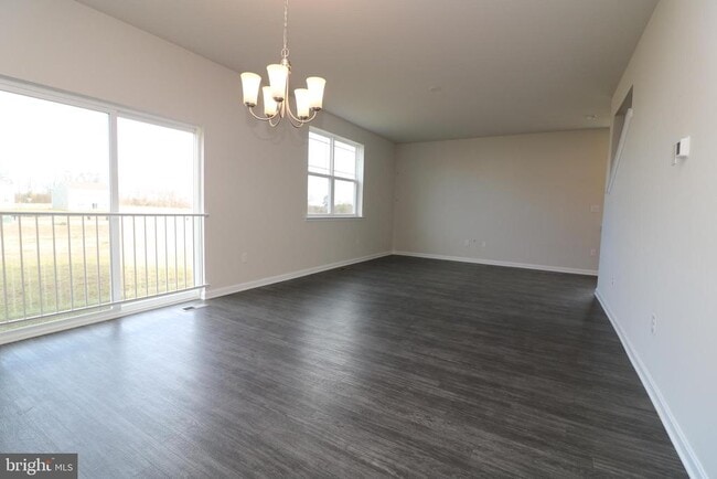 Building Photo - 96 S Marshview Terrace