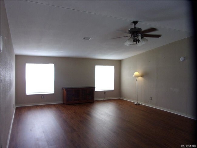 Building Photo - 9294 S Berkshire Ave