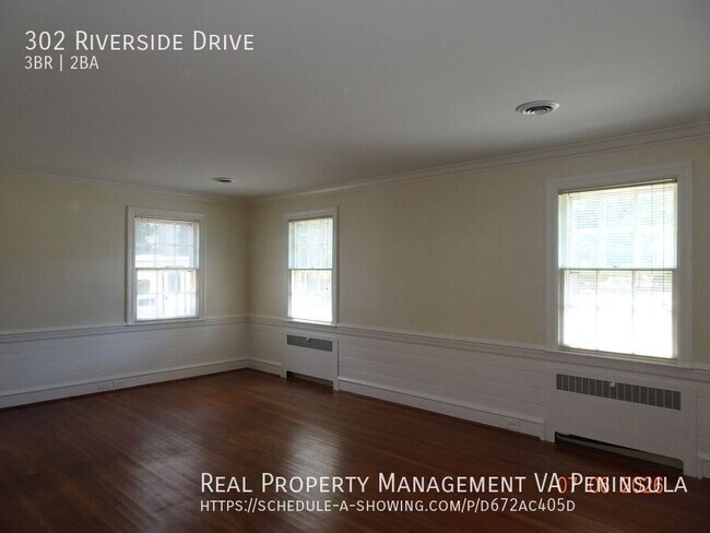 Building Photo - 302 Riverside Dr