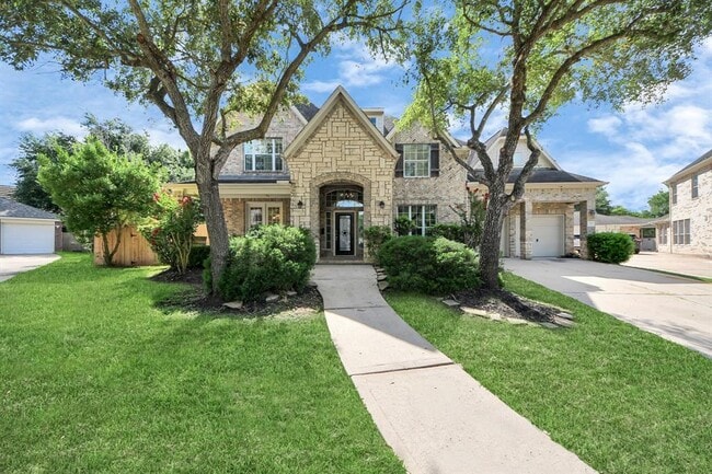Building Photo - 3811 Parkside Dr