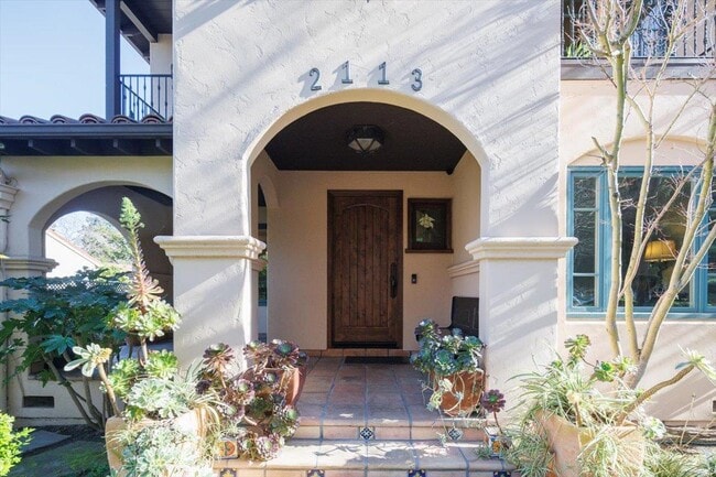 Building Photo - 2113 Hopkins Ave