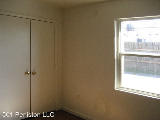 Building Photo - 6001 Downman Rd