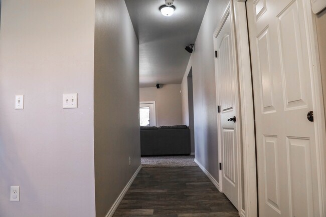 Building Photo - 324 SW 147th St