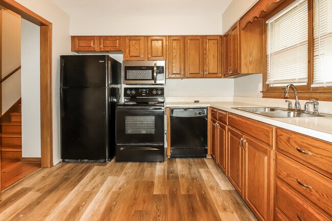 Foto del edificio - 8405 Everett St