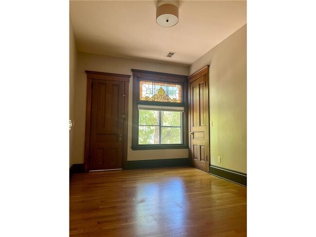 Building Photo - 1609 Elliot Ave