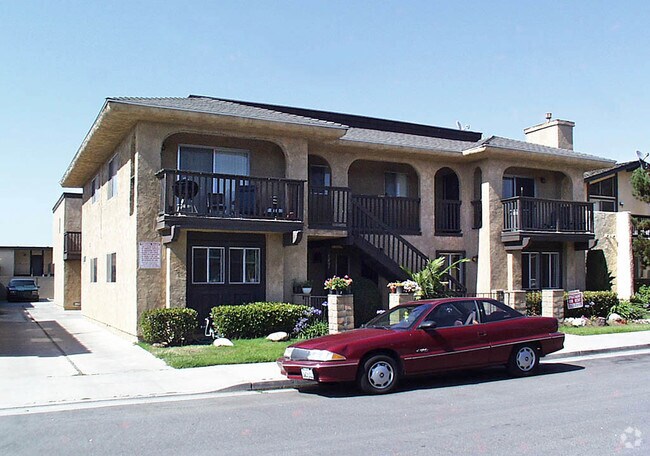 Building Photo - 4901 Charlene Cir