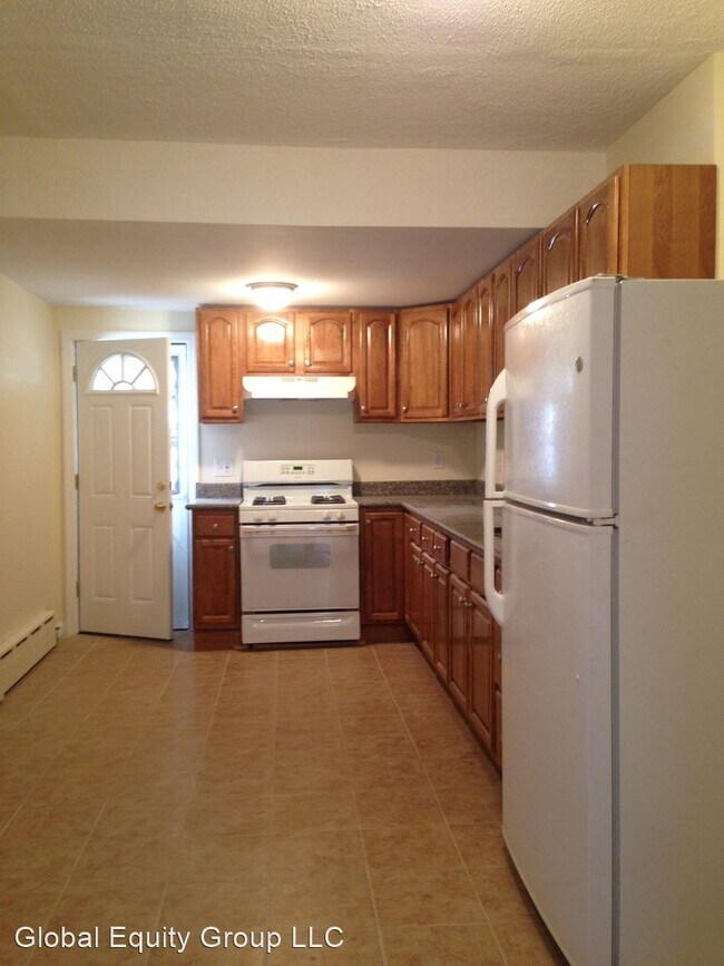 Foto del edificio - 3 br, 1 bath House - 340 Morris Ave.