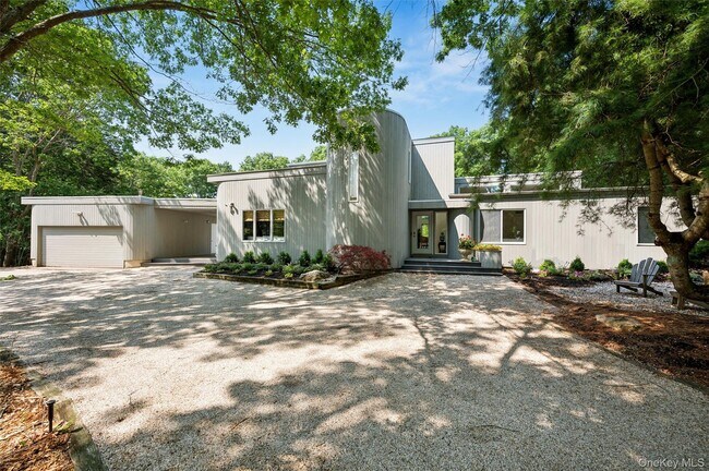Building Photo - 16 Elizabeth Ln