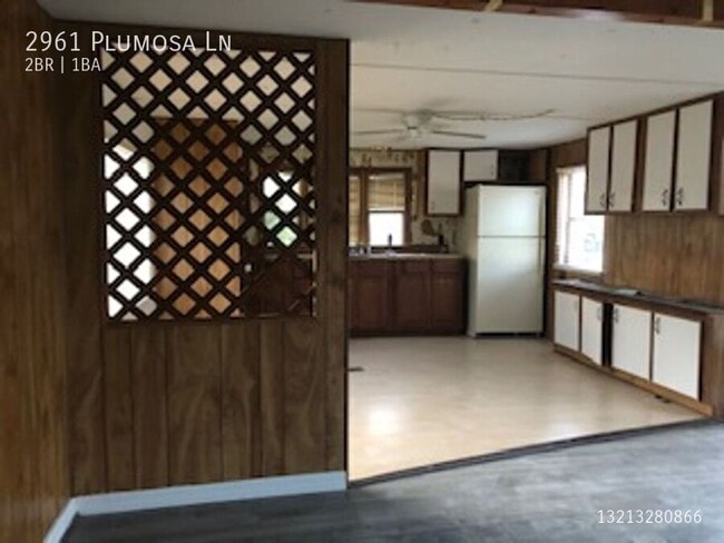 Foto del edificio - 2961 Plumosa Ln