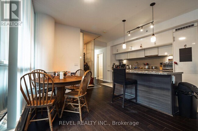 Photo du bâtiment - 8 Mercer St