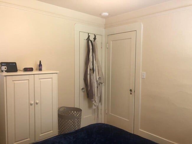 Main bedroom - 8528 SW 35th Ave