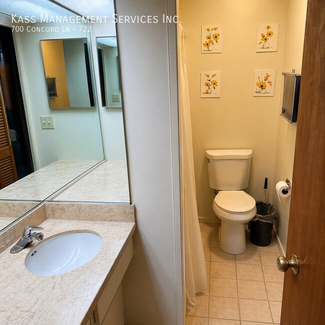 Foto del edificio - 700 Concord Ln