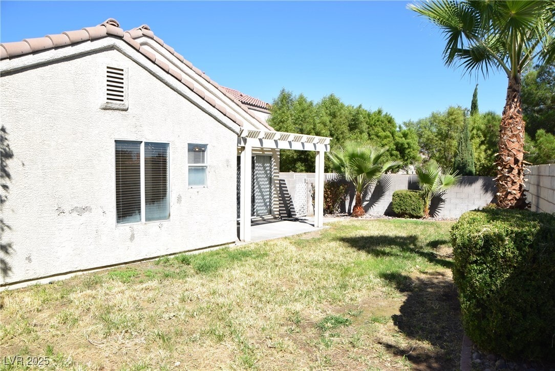 Primary Photo - 7804 Wavering Pine Dr