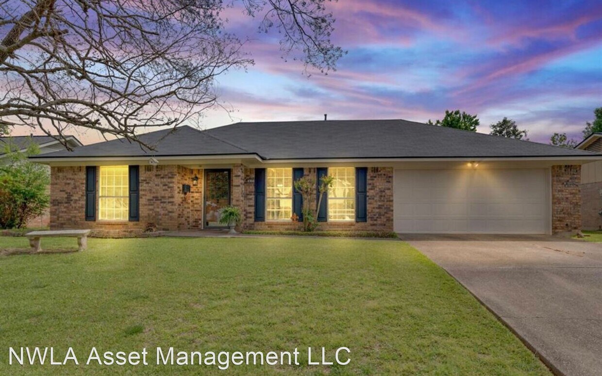 Primary Photo - 4 br, 2 bath House - 433 Galway Dr.