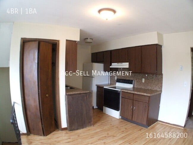 Building Photo - 5227 Rich St