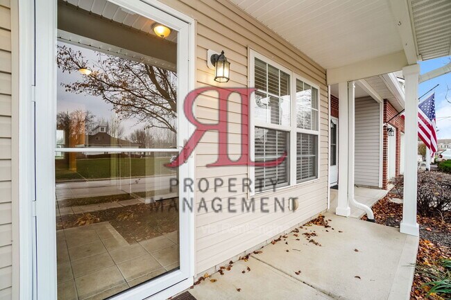 Foto del edificio - 106 Portrait Cir