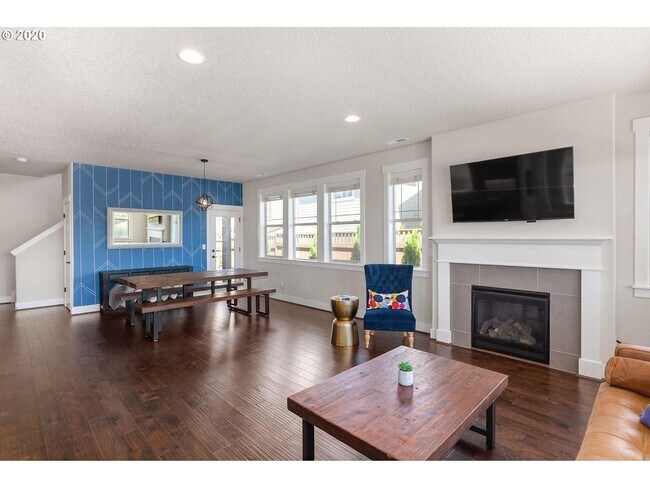 Foto del edificio - Bethany coveted 4bd, 2.5ba in Fabulous nei...