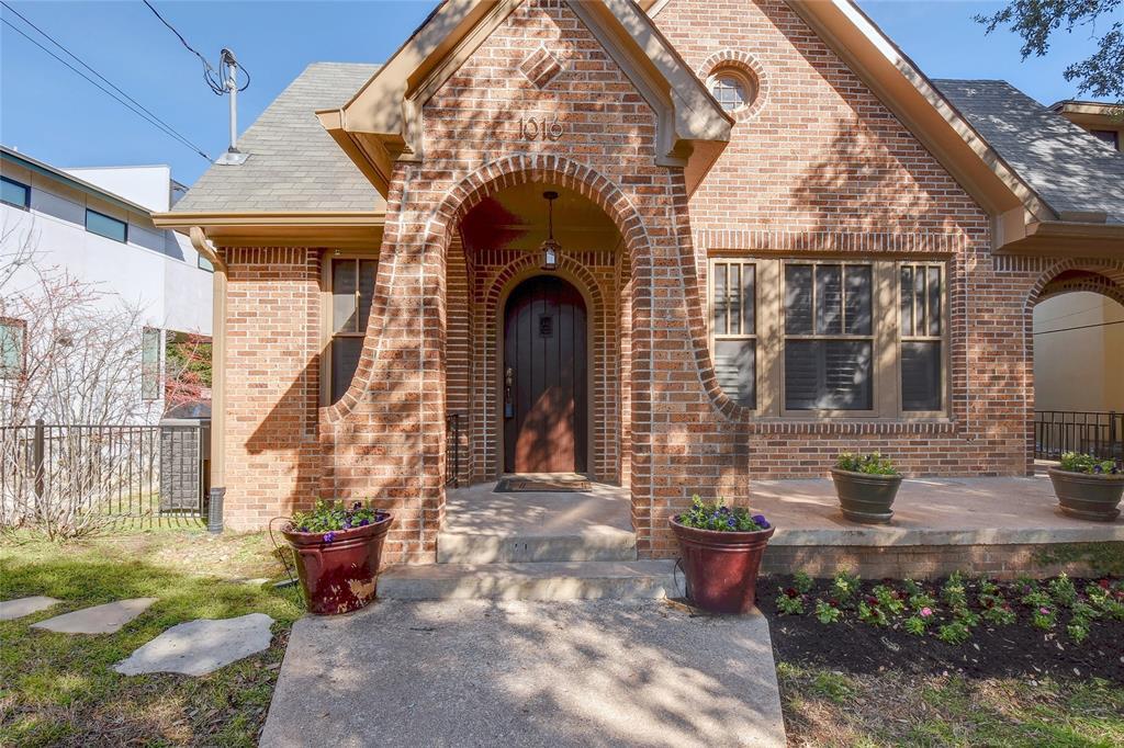 Primary Photo - 1016 Harwood Pl