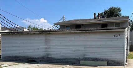 Building Photo - 8017 Trapier Ave