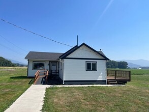 Building Photo - 20528 Dahlstedt Rd