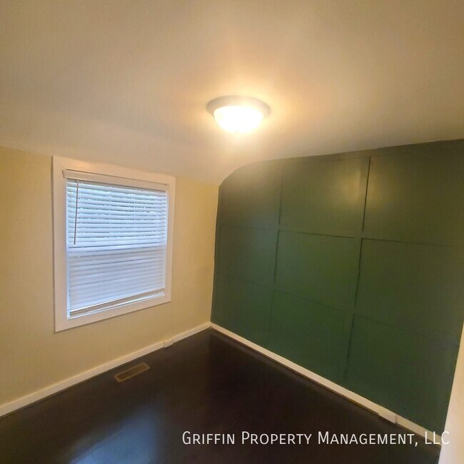 Foto del edificio - 302 63rd St NE