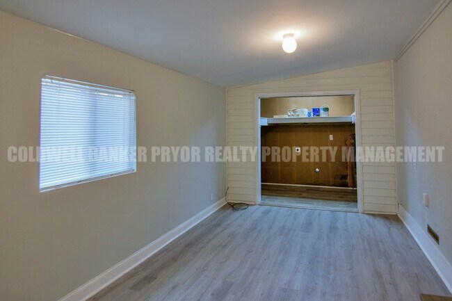 Foto del edificio - 1606 Oaken Trail