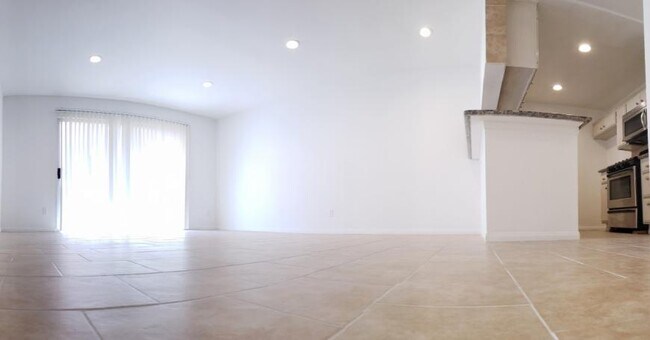 Foto del edificio - 1 bedroom in North Hollywood CA 91601