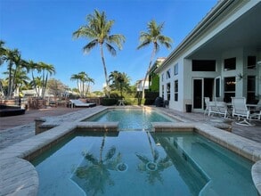 Building Photo - 891 Captiva Dr