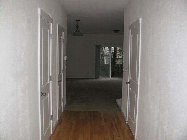 Building Photo - 14964 SW Conor Circle ~ Exceptional Townhome