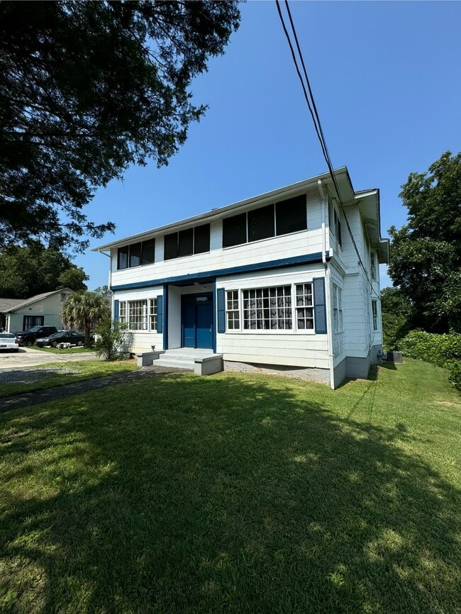 Building Photo - 311 N Confederate Ave