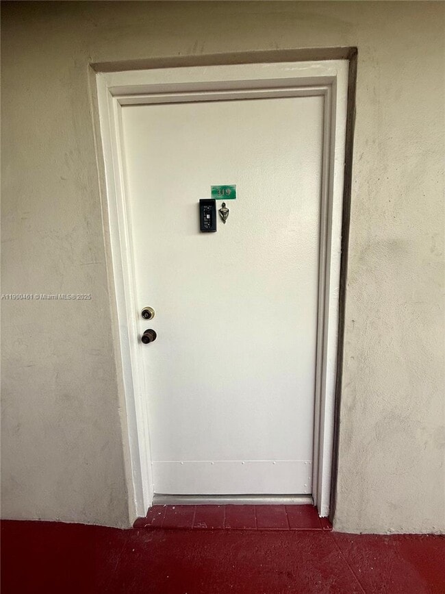 Building Photo - 802 NW 87th Ave