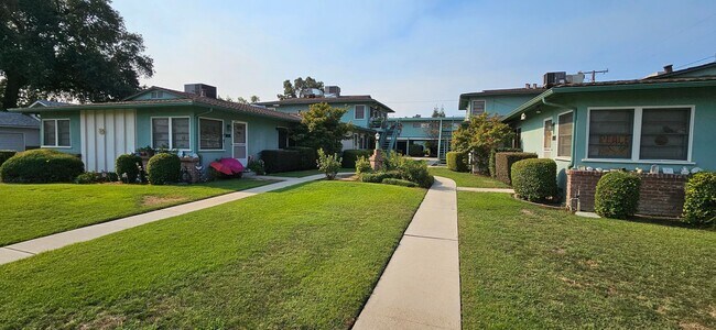 Foto del edificio - Cozy apartment for rent in Visalia