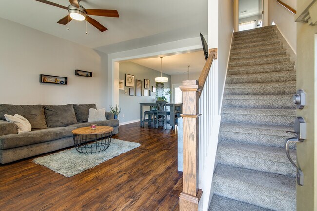 Building Photo - 1130 Waterburg Ln