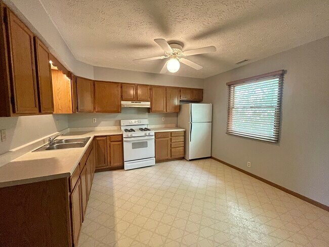 Kitchen - 150 N Birch St