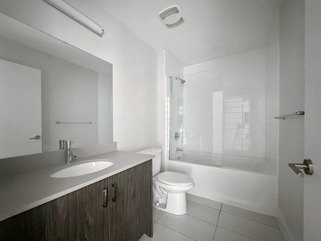 Building Photo - Rockingstone Terrace