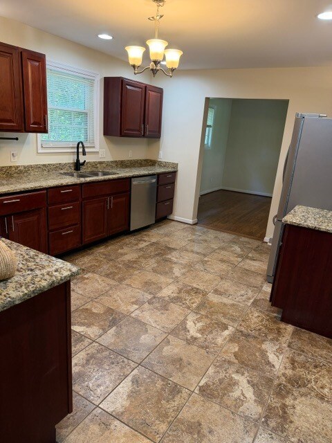 Foto del edificio - 6006 Stone Pine Rd