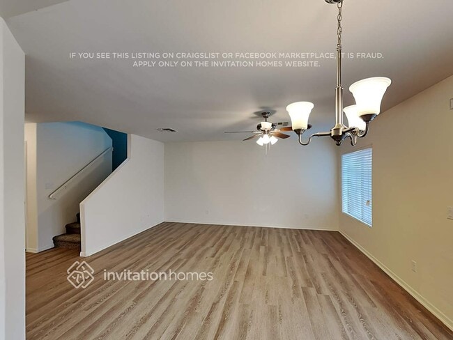 Foto del edificio - 1273 E Anastasia St