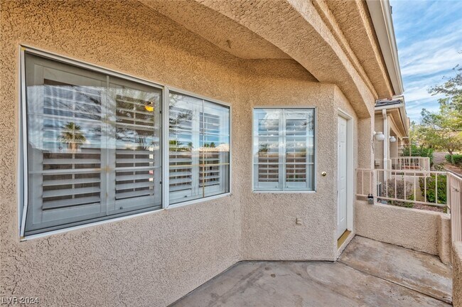 Building Photo - 1348 Dusty Creek St