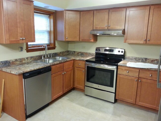 Foto del edificio - 7400-7410 W Diversey Ave