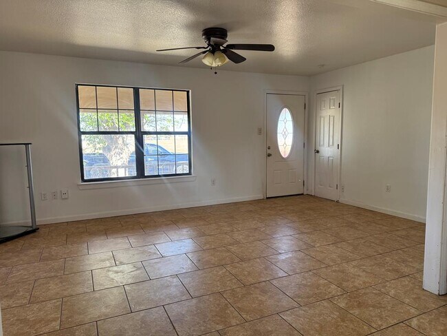 Building Photo - 5405 McKnight Dr