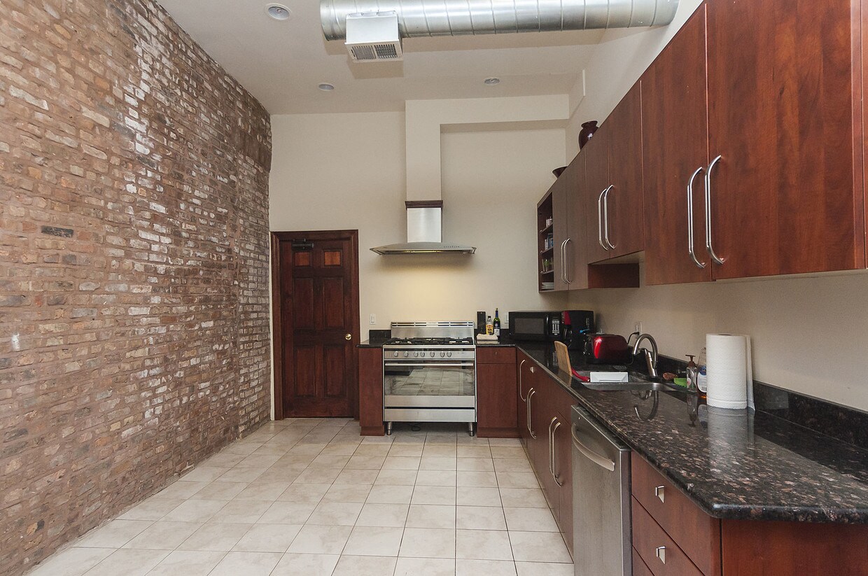 Foto principal - 548 N Wells St