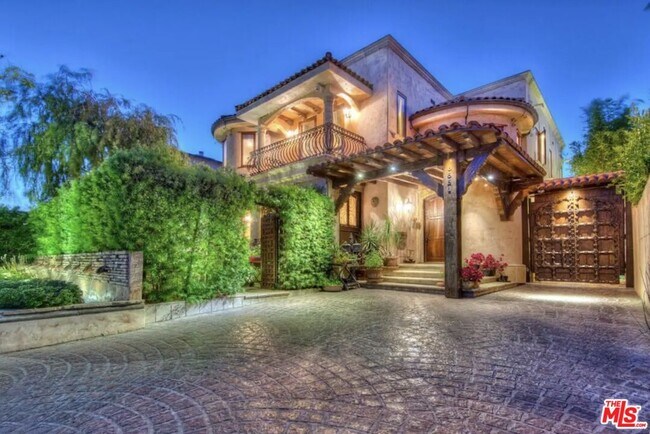 Building Photo - 6651 W 5th St