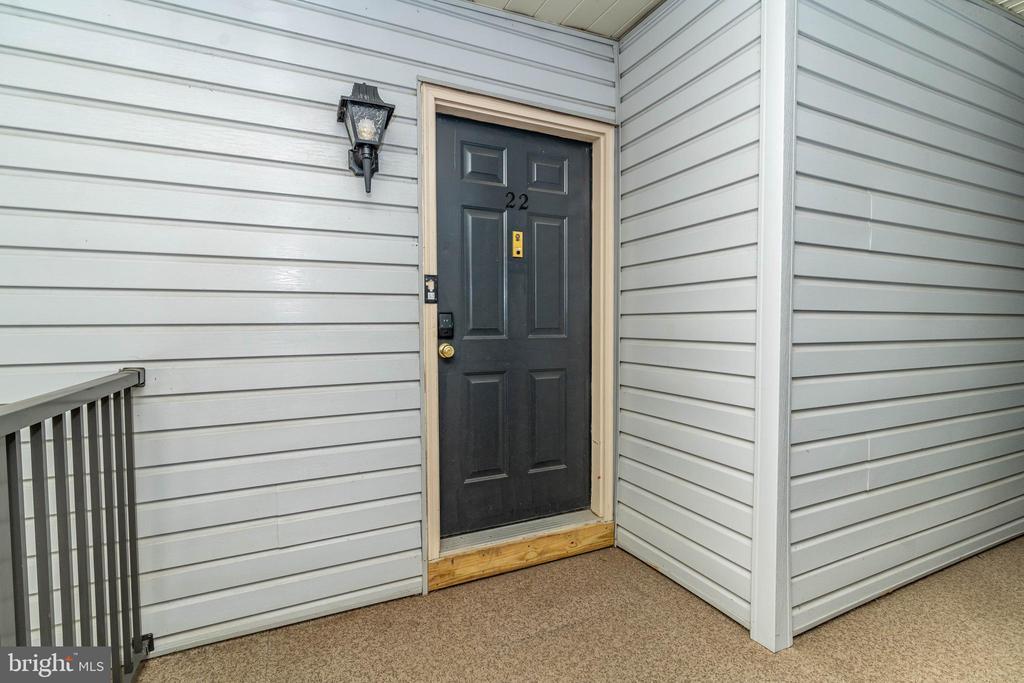 22 Rickard Ct, Lawrence Township, NJ 08648 Room for Rent in Lawrence