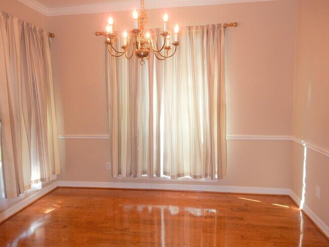 Foto del edificio - 4180 Greystone Way