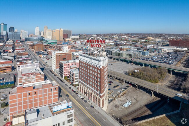 Foto aérea - Western Auto Lofts