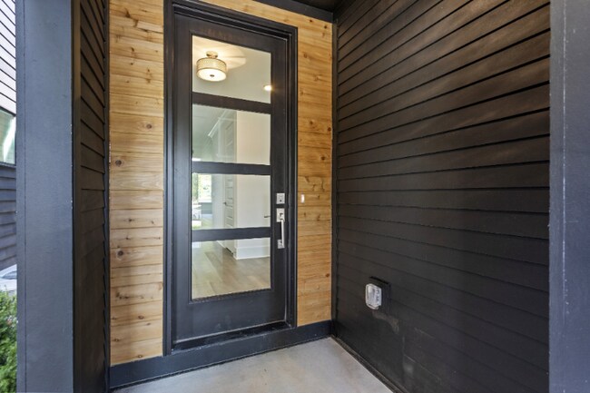 Foto del edificio - 217 Eastmoreland St