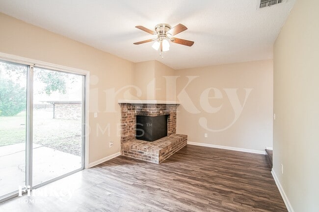 Building Photo - 1572 Sonoma Ct