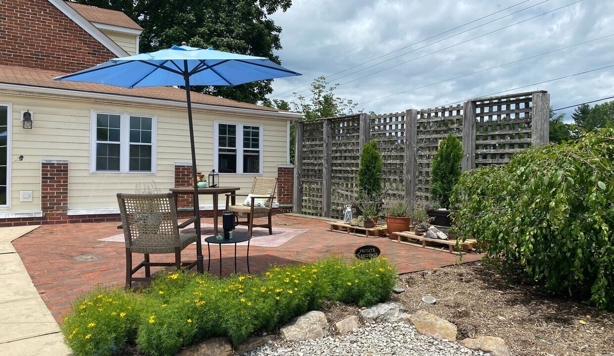 Primary Photo - 4 bedroom 2 bath house in Blacksburg VA