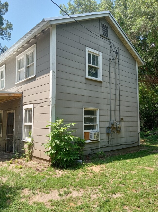 Building Photo - 612 Florence Dr